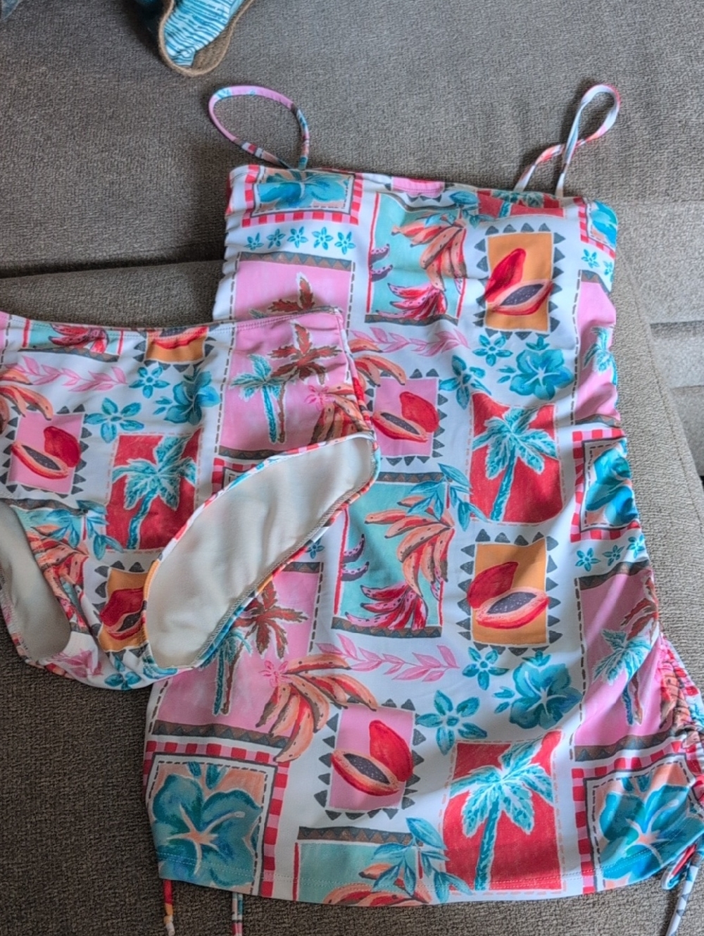 Caribbean Joe Strapless Floral Swim Top in Pink, Teal & White Brand New
